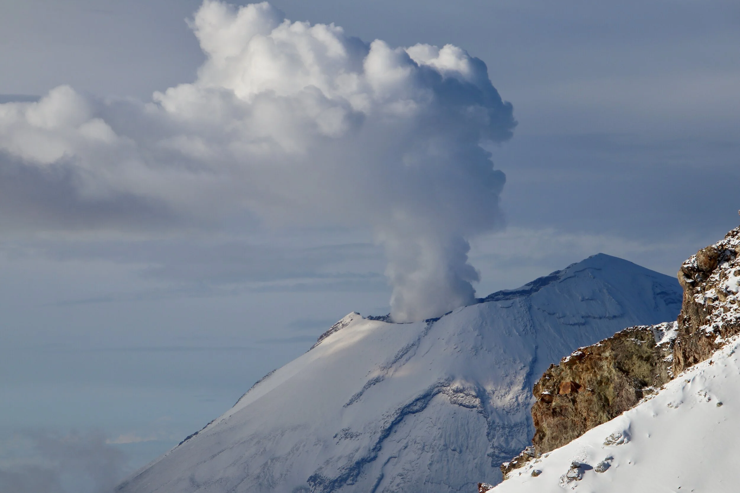Mexico - Sierra Negra 4,650m and Izaccihuatl 5,350m